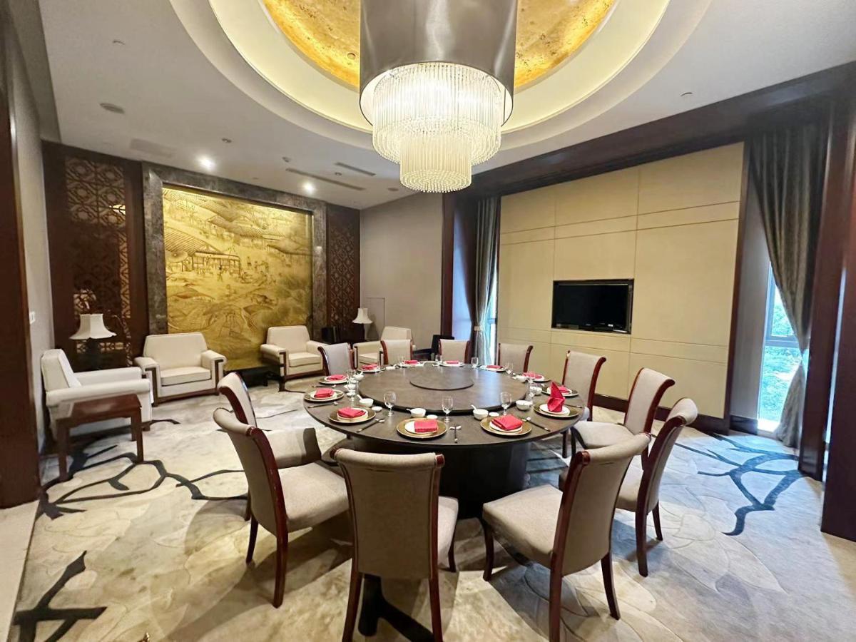 Sheraton Zhenjiang Hotel Exterior foto