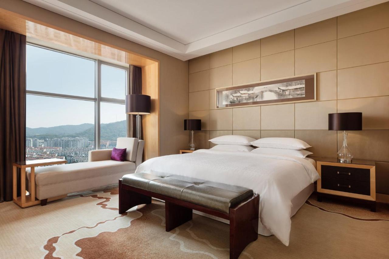 Sheraton Zhenjiang Hotel Exterior foto